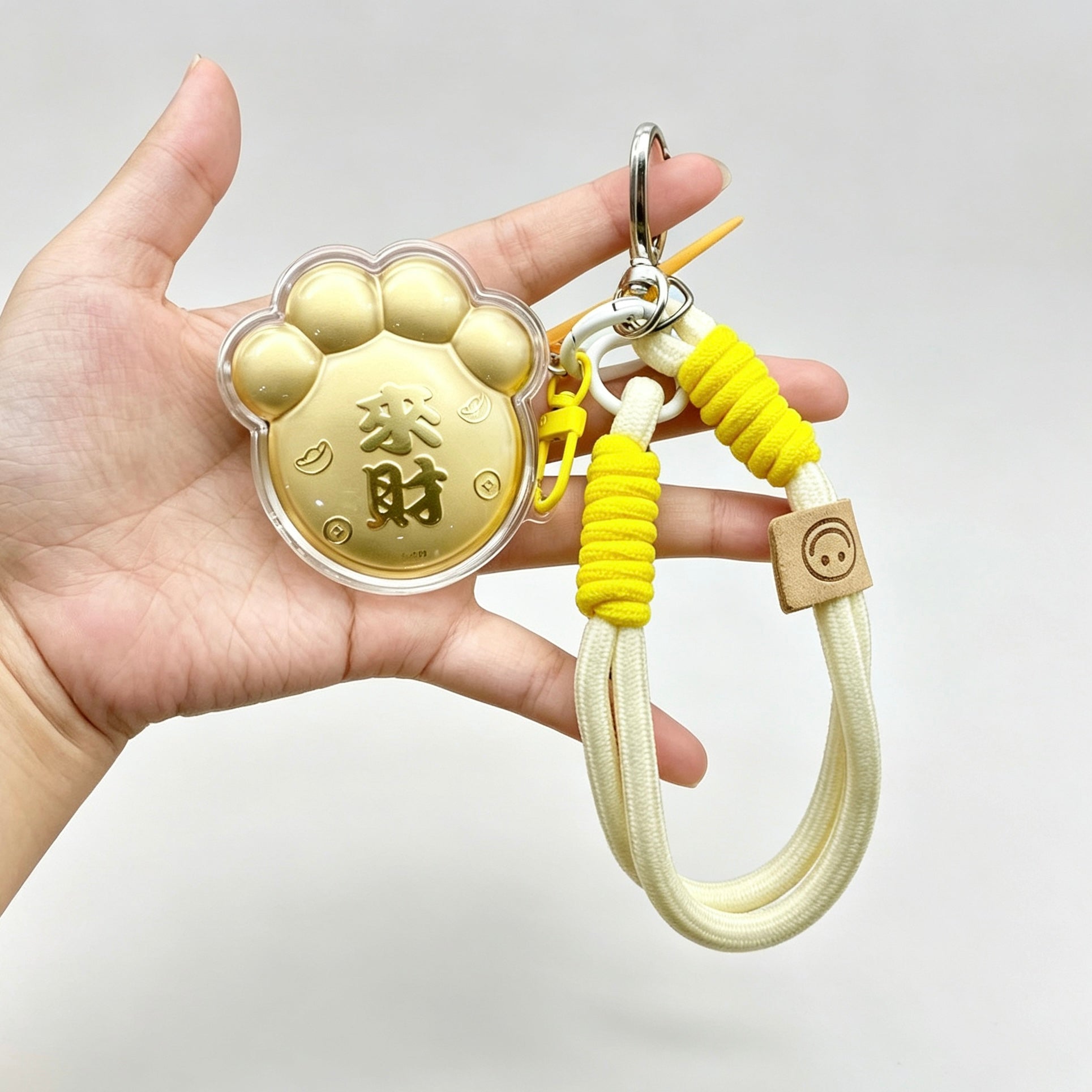 Cat Paw Keychain – Cute & Playful Everyday Accessory